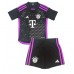 Bayern Munich Leroy Sane #10 Replika Babytøj Udebanesæt Børn 2023-24 Kortærmet (+ Korte bukser)